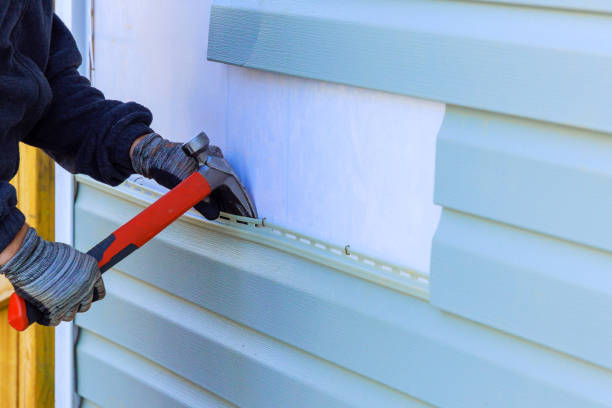 Reliable Emergency Siding Repair contractor in Mechanicstown, OH by Squared Siding